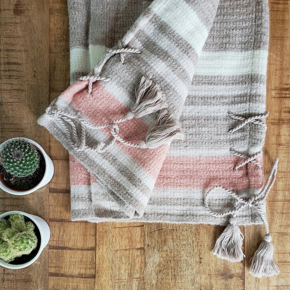 Lucky Brand Cozy Tassle Cardi